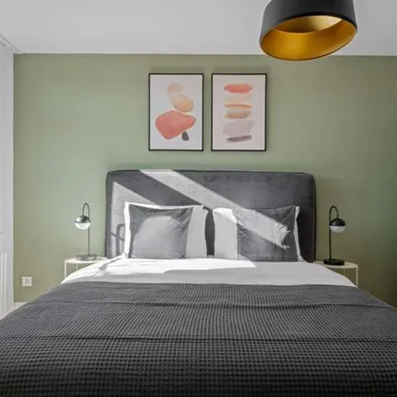 Rent this 2 bed apartment on Alternative Creative Youth Hostel in Ronda de la Universitat, 17