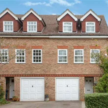 Buy this 4 bed townhouse on Lichfield Close in London, EN4 9TR