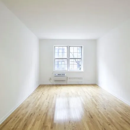 Rent this studio apartment on 534 East 85th Street in New York, NY 11236