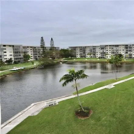 Rent this 2 bed condo on 2859 Leonard Drive in Aventura, FL 33160