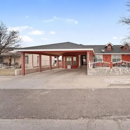 Buy this 3 bed house on 576 South Poplar Street in Kermit, TX 79745
