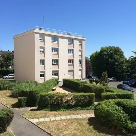 Image 2 - 25 Rue du Mont Olivet, 78500 Sartrouville, France - Apartment for rent