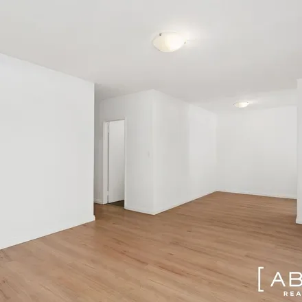 Image 8 - McNeil Street, Peppermint Grove WA 6011, Australia - Apartment for rent