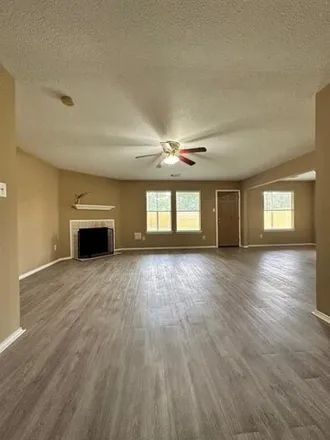 Image 2 - 6910 Bayou Crest Dr, Houston, Texas, 77088 - House for rent