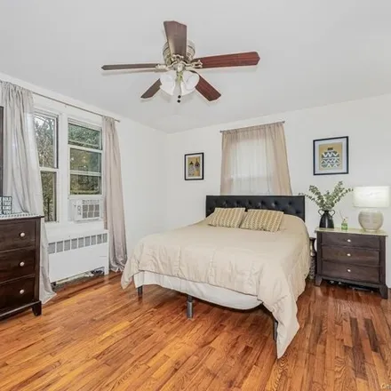 Image 6 - 264 Woodworth Avenue, Glenwood, City of Yonkers, NY 10701, USA - Condo for sale