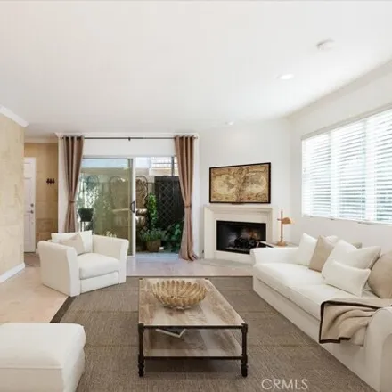 Image 1 - 4244 Whitsett Avenue, Los Angeles, CA 91604, USA - Townhouse for sale