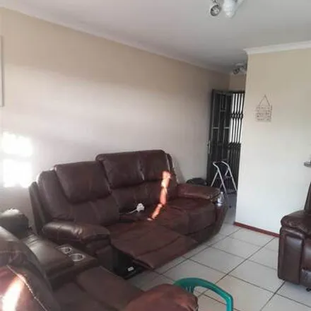 Image 1 - Dunnottar Avenue, Sydenham, Durban, 4091, South Africa - Apartment for rent