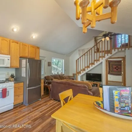 Image 4 - 171 Tall Pines Road, Alpine Cellars Village, Lincoln County, NM 88345, USA - House for sale