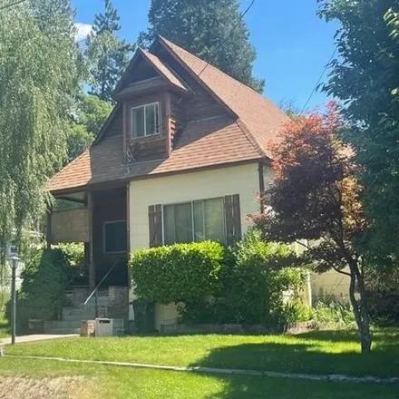 Buy this 4 bed house on 215 Orem Street in Mount Shasta, CA 96067