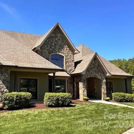 Buy this 4 bed house on 148 Castle Drive in Mooresville, NC 28117