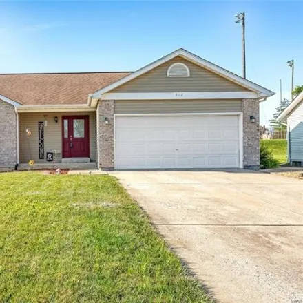 Rent this 3 bed house on 512 Northview Park Ct in Wentzville, Missouri