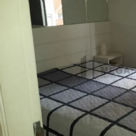 Rent this 2 bed apartment on Restaurante Estación Sur in Alameda Joaquim Eugênio de Lima, Cerqueira César