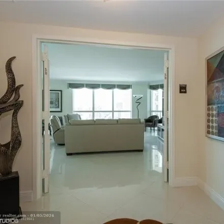 Image 6 - 3033 Poinsettia Street, Fort Lauderdale, FL 33316, USA - Condo for rent