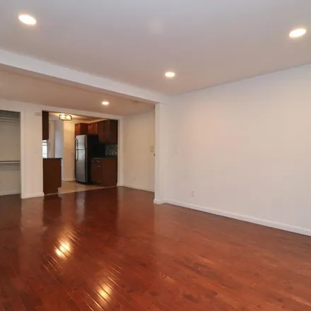 Image 3 - 77 Coles Street, Jersey City, NJ 07302, USA - Apartment for rent