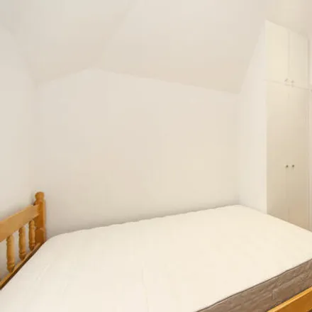 Image 3 - Lynton Court, Anerley Road, London, SE20 8AJ, United Kingdom - Apartment for rent