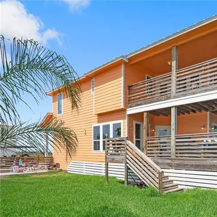 Buy this 3 bed house on 525 Paradise Pointe Drive in Port Aransas, TX 78373