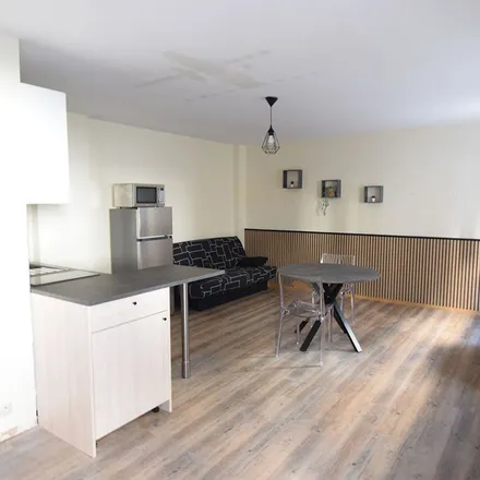 Rent this 1 bed apartment on 849 Rue du Buquet in 76500 Elbeuf, France