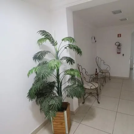 Rent this 3 bed apartment on Favo e Mel in Rua Voluntários da Pátria, Centro