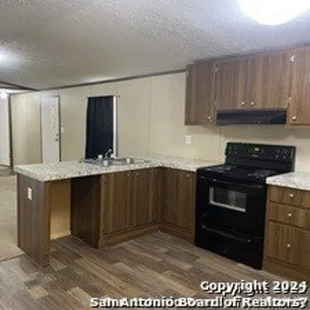 Image 4 - Soul Harvest Fellowship, 14th Street, Sutherland Springs, Wilson County, TX 78161, USA - Apartment for rent