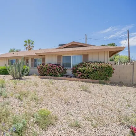 Rent this 3 bed house on 10622 North 40th Street in Phoenix, AZ 85028