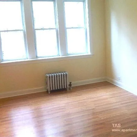 Image 2 - 2600 N Kimball Ave, Unit 302 - Apartment for rent