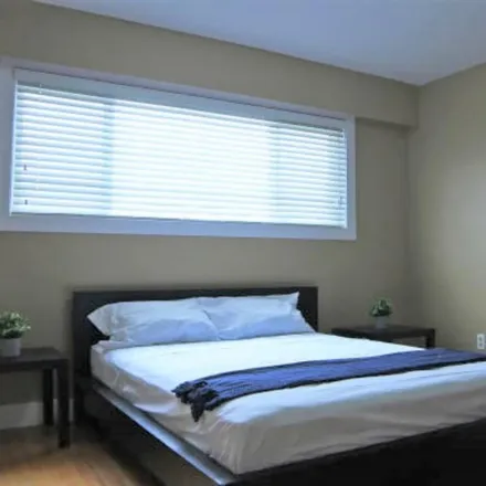 Image 1 - 1404 East 57th Avenue, Vancouver, BC, Canada - Room for rent
