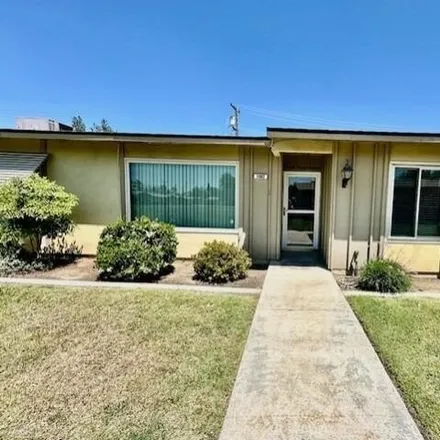 Buy this 2 bed condo on 5872 Sunny Palms Avenue in Bakersfield, CA 93309