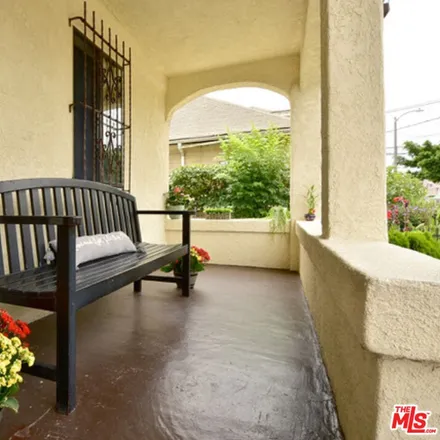 Image 4 - 1514 South New Hampshire Avenue, Los Angeles, CA 90006, USA - House for sale