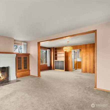 Image 3 - 222 25th Avenue, Seattle, WA 98122, USA - House for sale