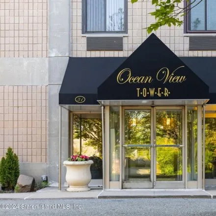 Buy this 1 bed apartment on 31 Hylan Boulevard in New York, NY 10305