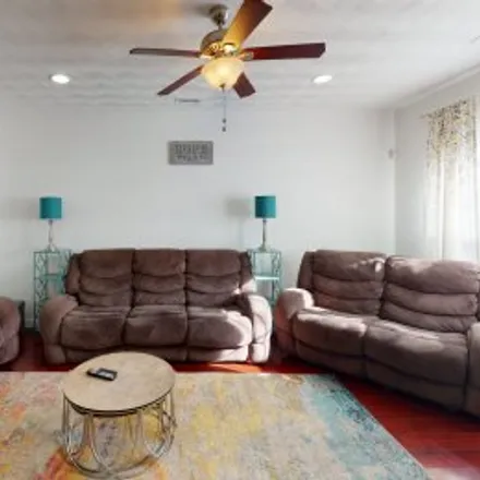 Rent this 3 bed apartment on 5120 Queen Street in Pughsville, Chesapeake