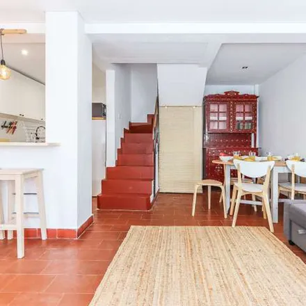 Rent this 3 bed apartment on Rua de José Santos in 2825-118 Costa da Caparica, Portugal