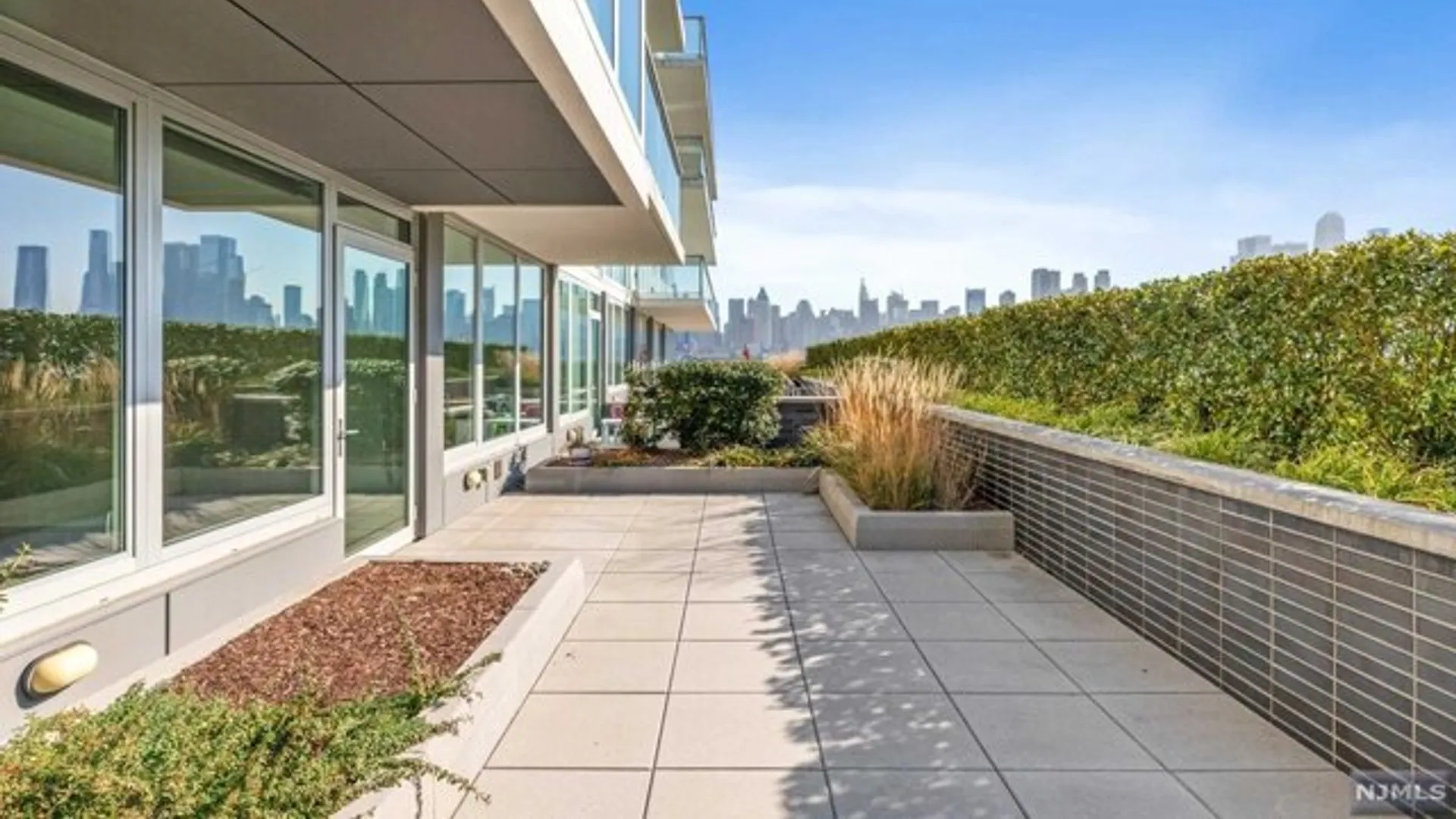 The Avenue Collection - 1000 Avenue, Hudson River Waterfront Walkway, Weehawken, NJ 07086, USA | 2 bed condo for rent