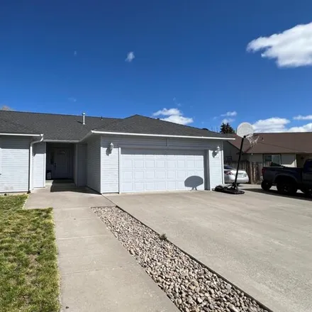 Buy this 3 bed house on 5169 Regency Drive in Klamath Falls, OR 97603