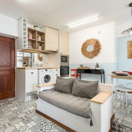 Image 4 - Doze Casas, Rua Santa Catarina, 4000-457 Porto, Portugal - Apartment for rent