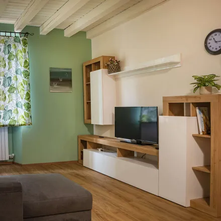 Rent this 2 bed apartment on Via Muro Padri 12 in 37129 Verona VR, Italy