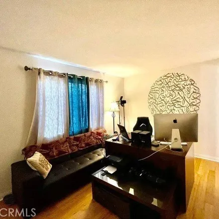 Image 6 - Julianna Lane, Los Angeles, CA 91364, USA - Condo for sale