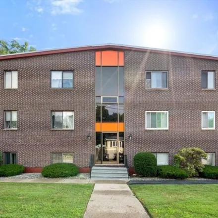 Buy this 1 bed condo on 1001 Main St Unit 34 in Woburn, Massachusetts