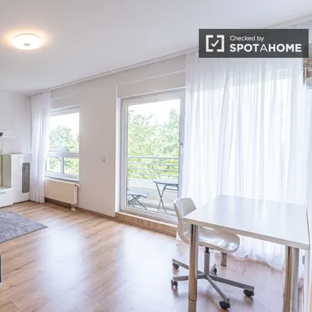 Rent this 1 bed apartment on Grundschule am Nordhafen in Boyenstraße 1, Berlin