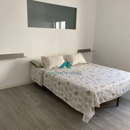 Image 5 - Ronda de Triana, 41080 Seville, Spain - Apartment for rent
