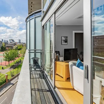 Rent this 2 bed apartment on Flag House in 33 Maltings Place, London