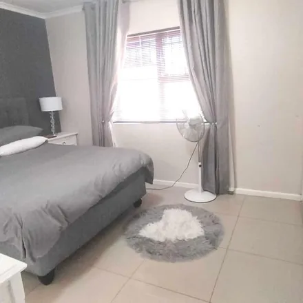 Image 4 - Horak Street, Peerless Park, Kraaifontein, 7570, South Africa - Apartment for rent