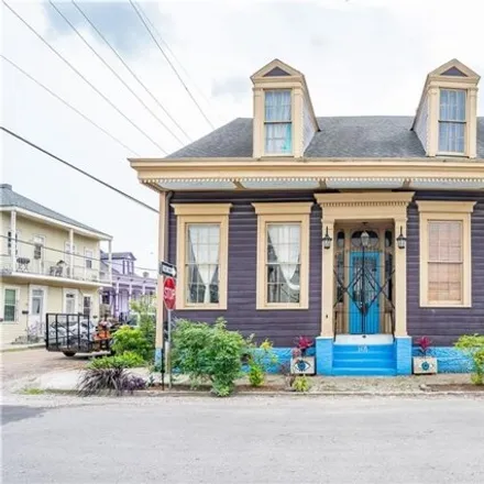 Buy this 5 bed house on 1476 Marais Street in New Orleans, LA 70116