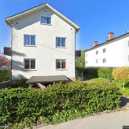 Rent this 3 bed apartment on Solbergsvägen 45 in 168 66 Stockholm, Sweden