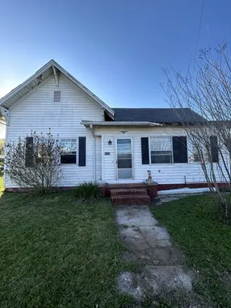 Buy this 3 bed house on 1083 Main Street in Whitwell, Marion County