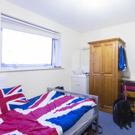 Image 3 - 1;3;5 Barrique Road, Nottingham, NG7 2RP, United Kingdom - Room for rent