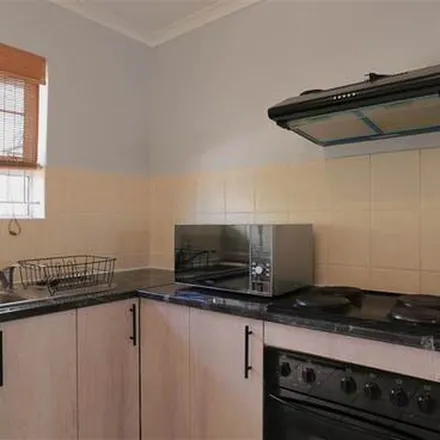 Image 3 - Oak Avenue, Wynberg, Cape Town, 7800, South Africa - Apartment for rent
