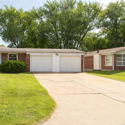 Buy this 3 bed house on 290 Saint Eugene Lane in Florissant, MO 63033