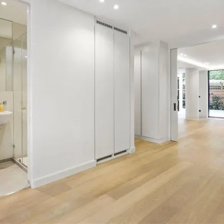 Rent this 4 bed apartment on 4 Montrose Court in London, SW7 1QG