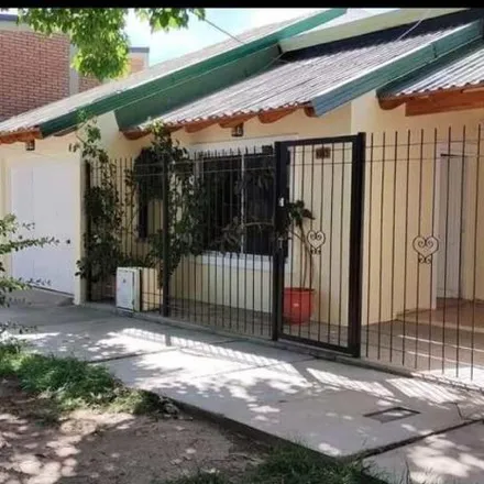 Buy this 3 bed house on Cañada in Departamento San Rafael, San Rafael